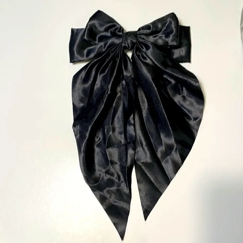Black bow hair clip N65